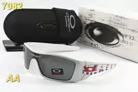 new style sunglasses 2013 oakley man women box-0311